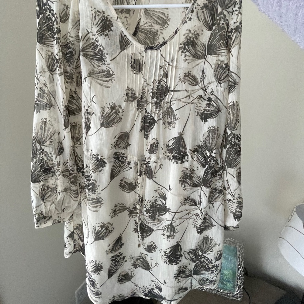 3/40 bundle! Long sleeve airy dress mid-thigh